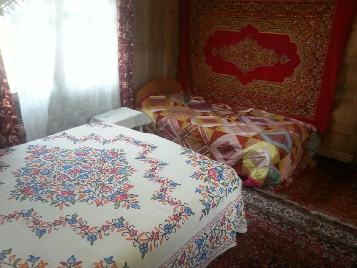 Hôtel Houseboat - City Of Kashmir à Srīnagar Extérieur photo