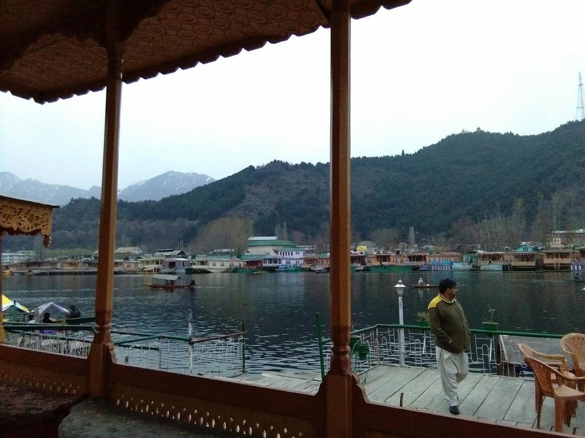 Hôtel Houseboat - City Of Kashmir à Srīnagar Extérieur photo
