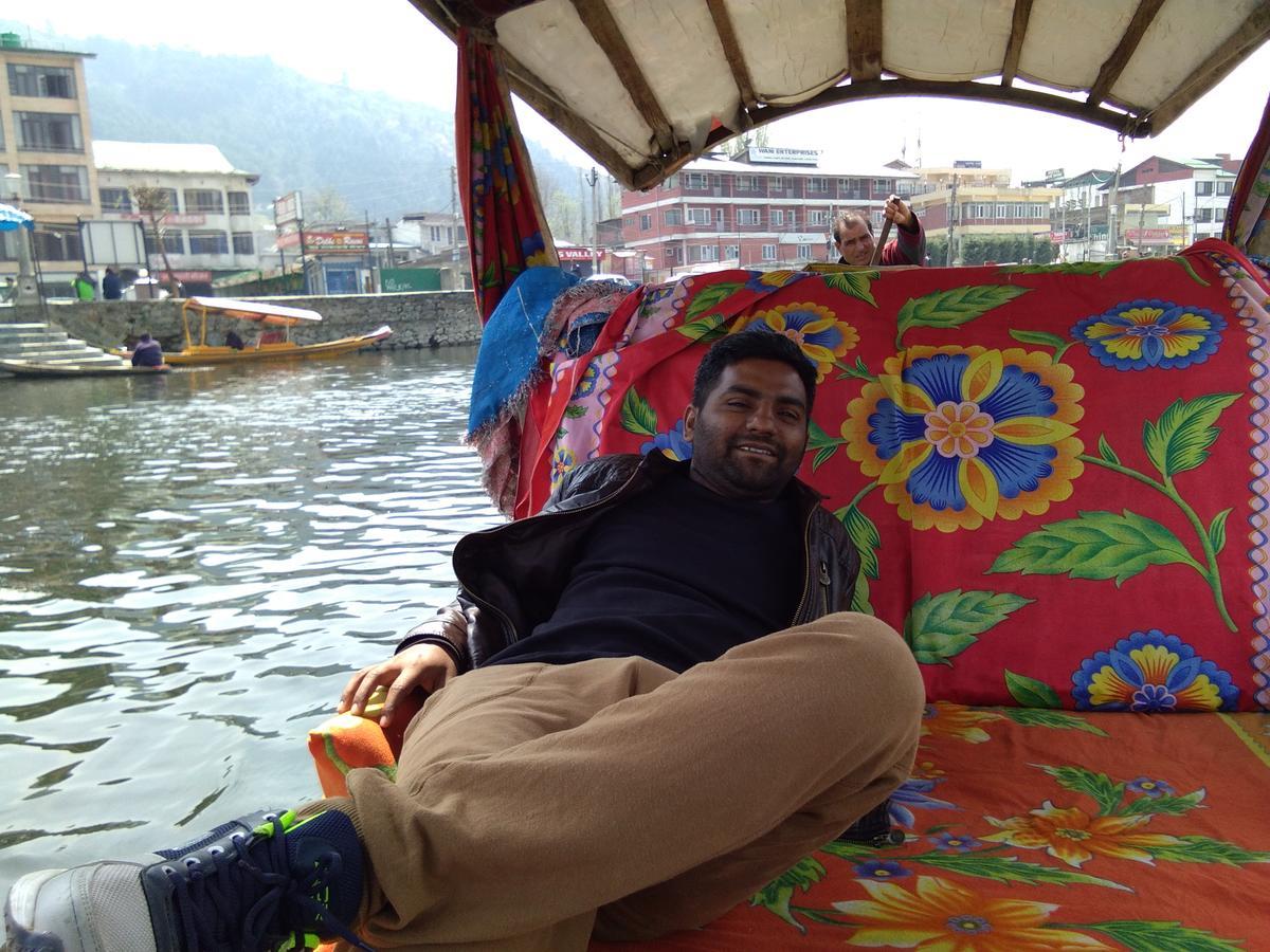 Hôtel Houseboat - City Of Kashmir à Srīnagar Extérieur photo