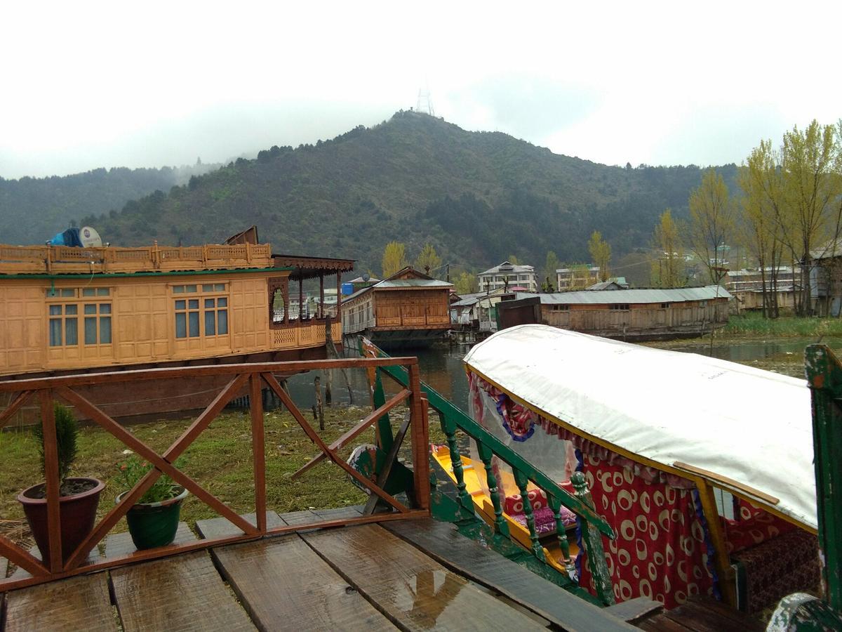Hôtel Houseboat - City Of Kashmir à Srīnagar Extérieur photo